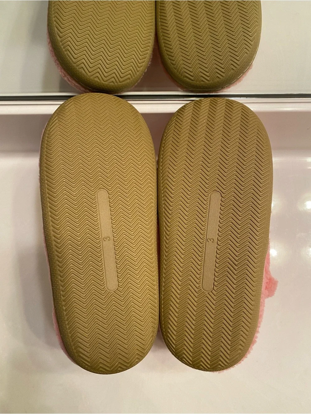 Girls Slippers size 3